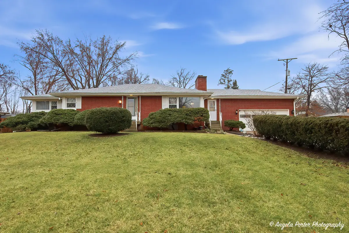 515 Country Club Drive, McHenry, IL 60050 - #1