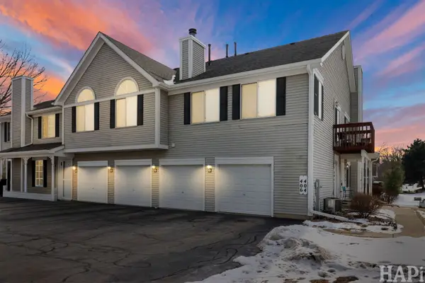 404 Lowell Drive #404, South Elgin, IL 60177