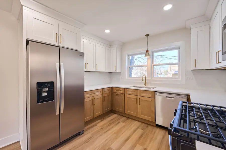 4232 W 109th Street, Oak Lawn, IL 60453 - #3