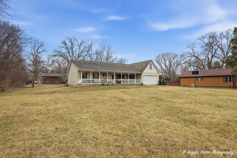 25423 W Highwoods Drive, Antioch, IL 60002 - #2