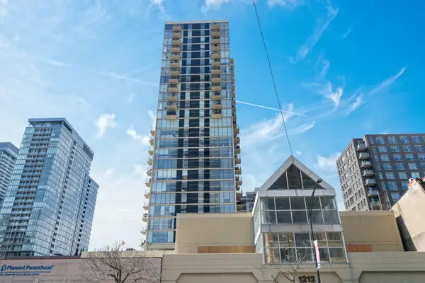 1212 N Lasalle Drive #1206, Chicago, IL 60610