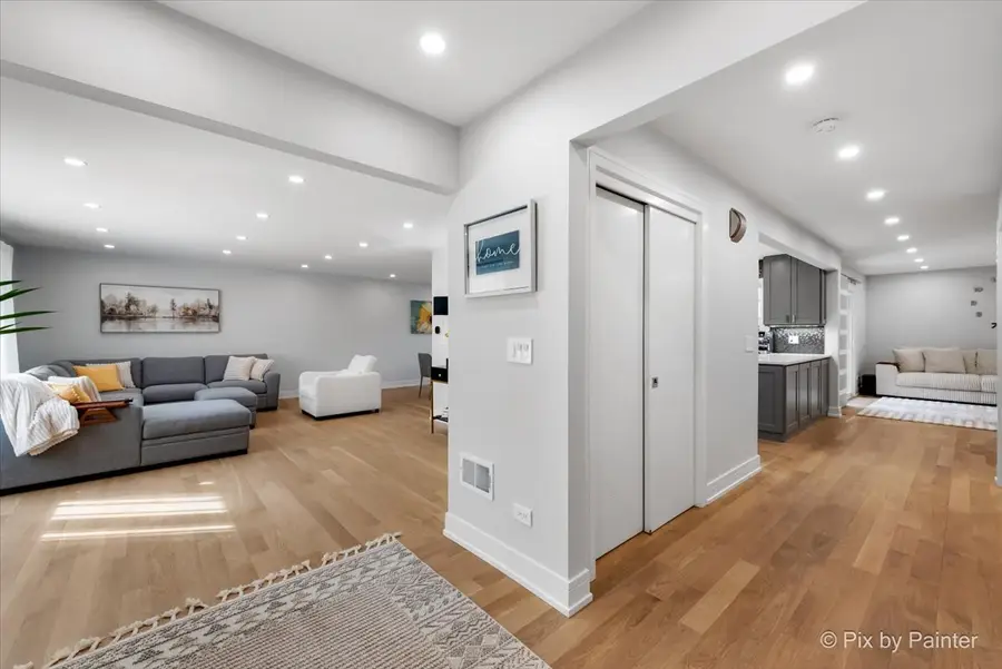 1214 E Suffield Drive, Arlington Heights, IL 60004 - #2