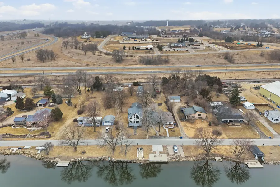1313 Canal Shore Drive Sw, Le Claire, IA 52753 - #3