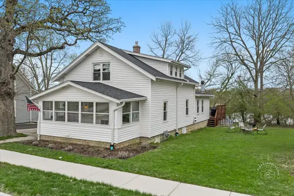 304 S Water Street, Batavia, IL 60510