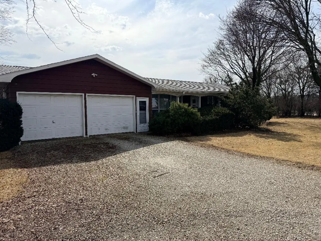 815 W Walnut Street, Oglesby, IL 61348 - #1