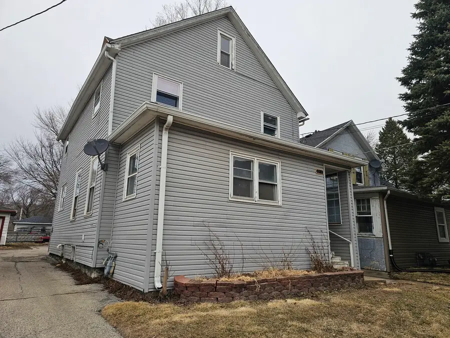 214 Franklin Avenue, Waukegan, IL 60085 - #2