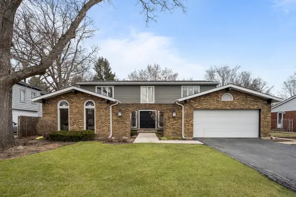 1695 Overland Trail, Deerfield, IL 60015