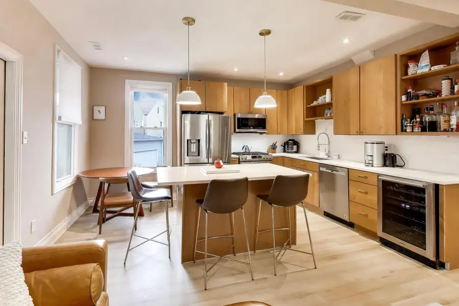 3051 N Drake Avenue, Chicago, IL 60618 - #3