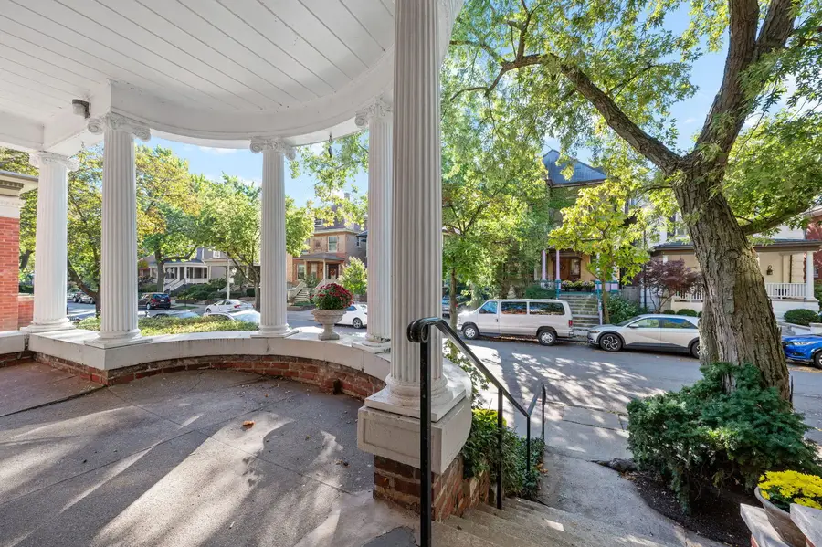 832 W Junior Terrace, Chicago, IL 60613 - #3