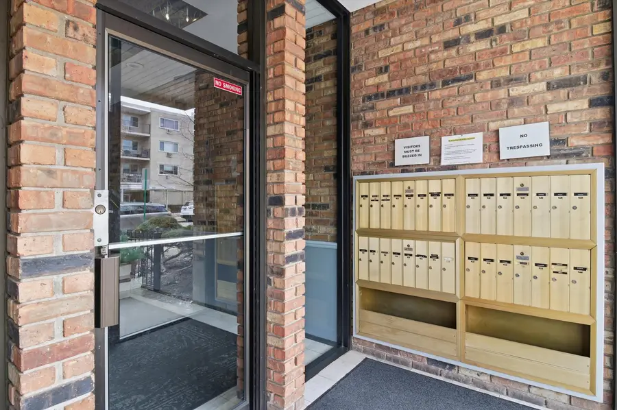 420 S Home Avenue #107N, Oak Park, IL 60302 - #2