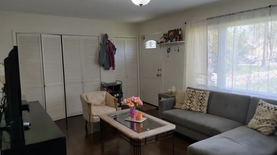 8312 N Milwaukee Avenue, Niles, IL 60714 - #2