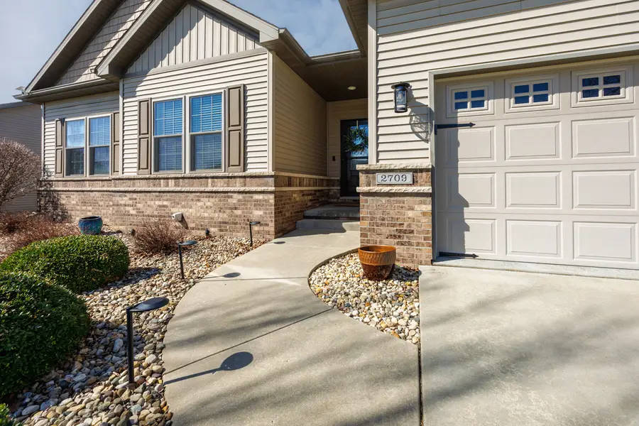 2709 Piney Run, Bloomington, IL 61705 - #2