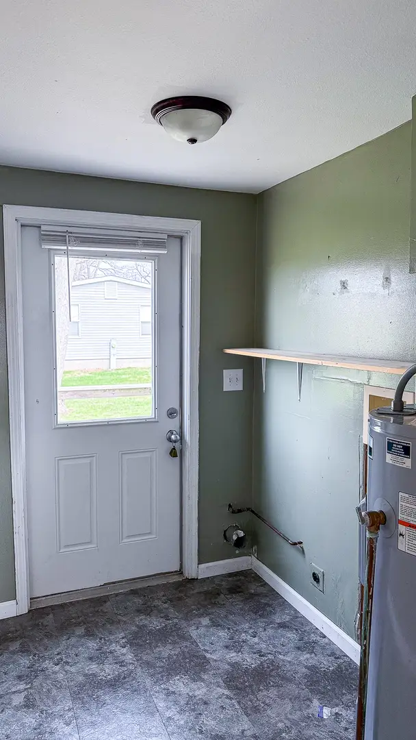 319 Missouri Street, Atwood, IL 61913 - #3