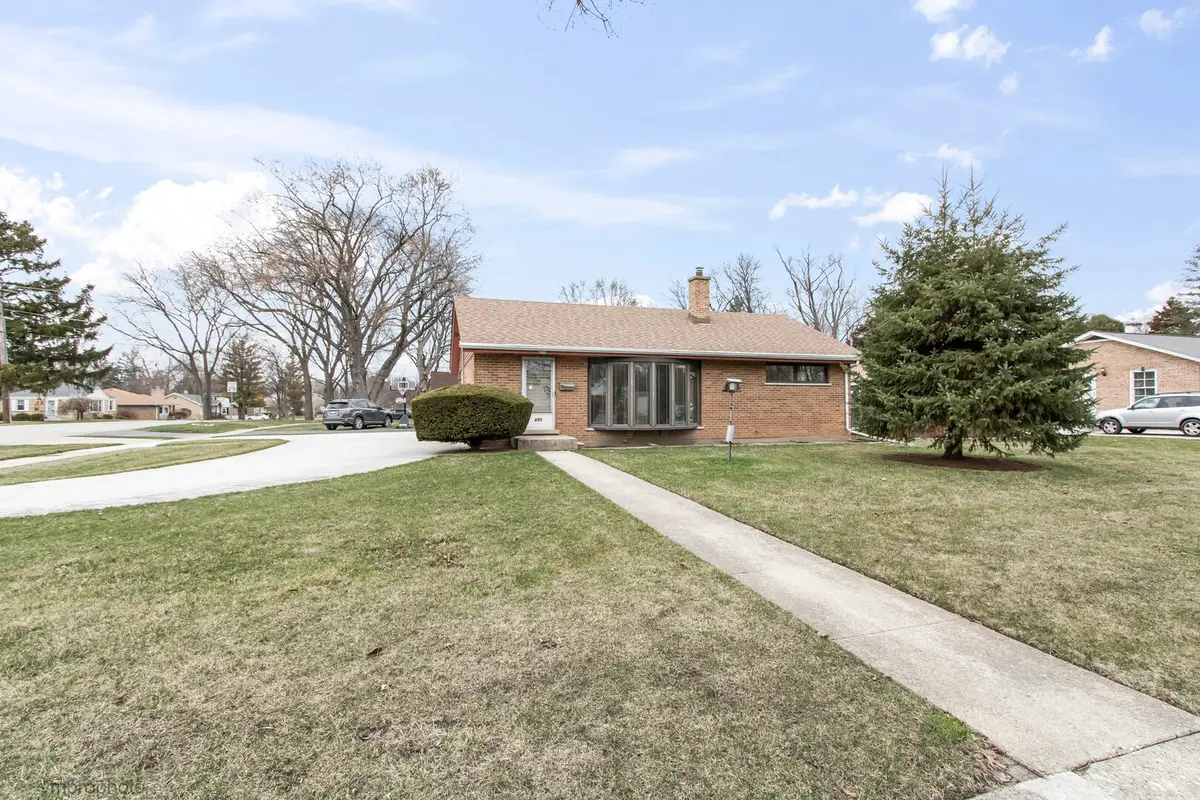 650 E Palatine Road, Palatine, IL 60074 - #1