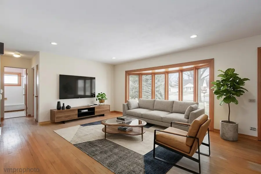 650 E Palatine Road, Palatine, IL 60074 - #2