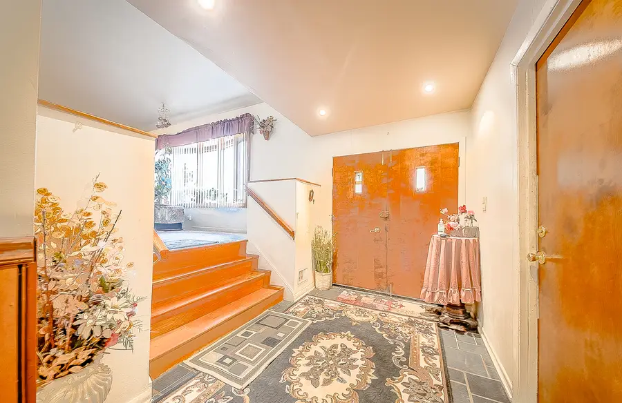 2433 S Shag Bark Trail, Arlington Heights, IL 60005 - #2