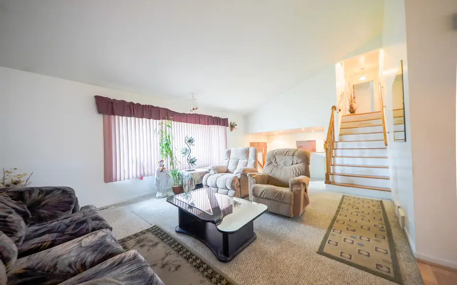 2433 S Shag Bark Trail, Arlington Heights, IL 60005 - #3