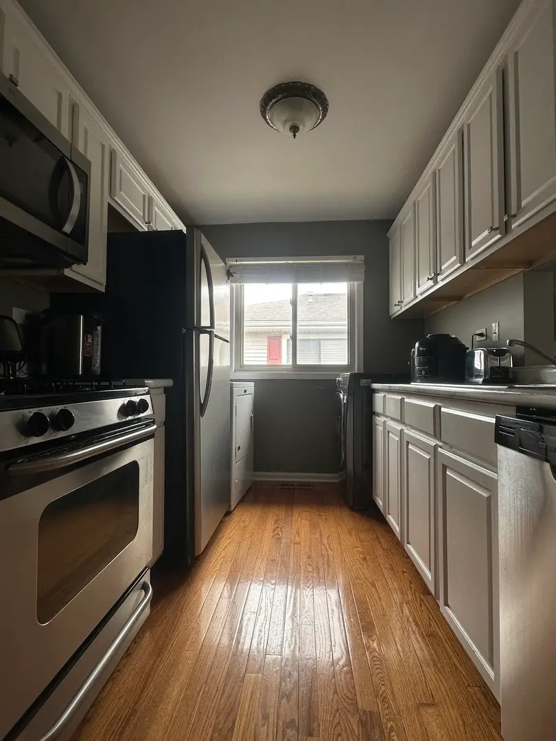 2S739 Winchester Circle #4, Warrenville, IL 60555 - #3