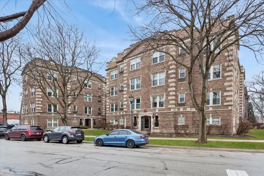 65 E Harris Avenue #2A, La Grange, IL 60525 - #2