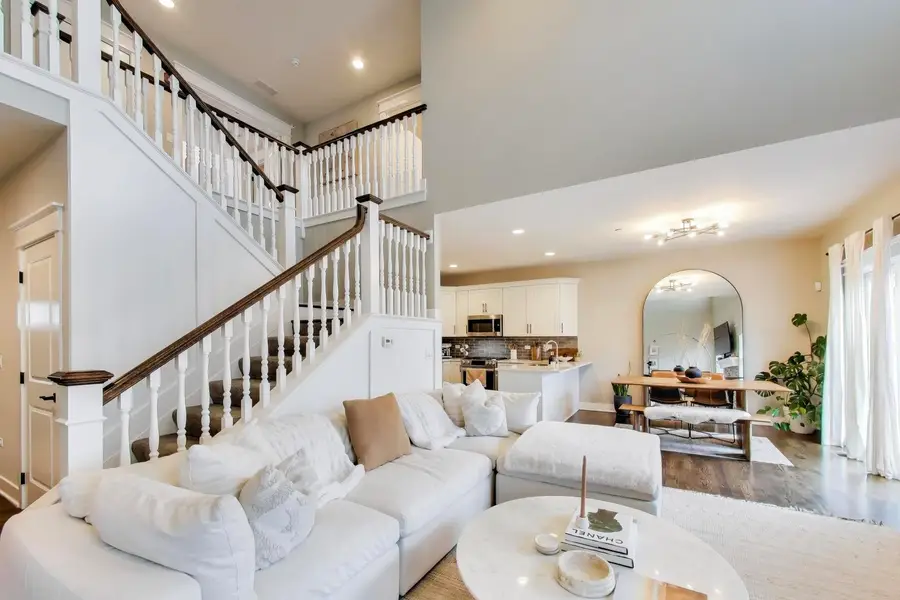 613 Bourbon Court, Naperville, IL 60565 - #3