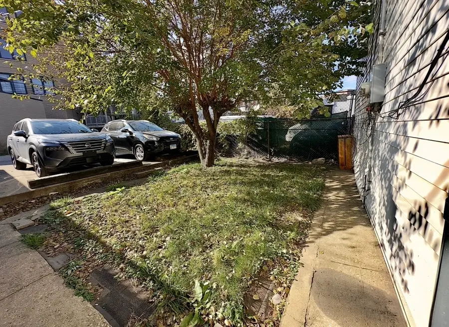 1903 W Fullerton Avenue, Chicago, IL 60614 - #2