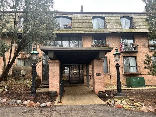 600 W Russell Street #105, Barrington, IL 60010 - #1