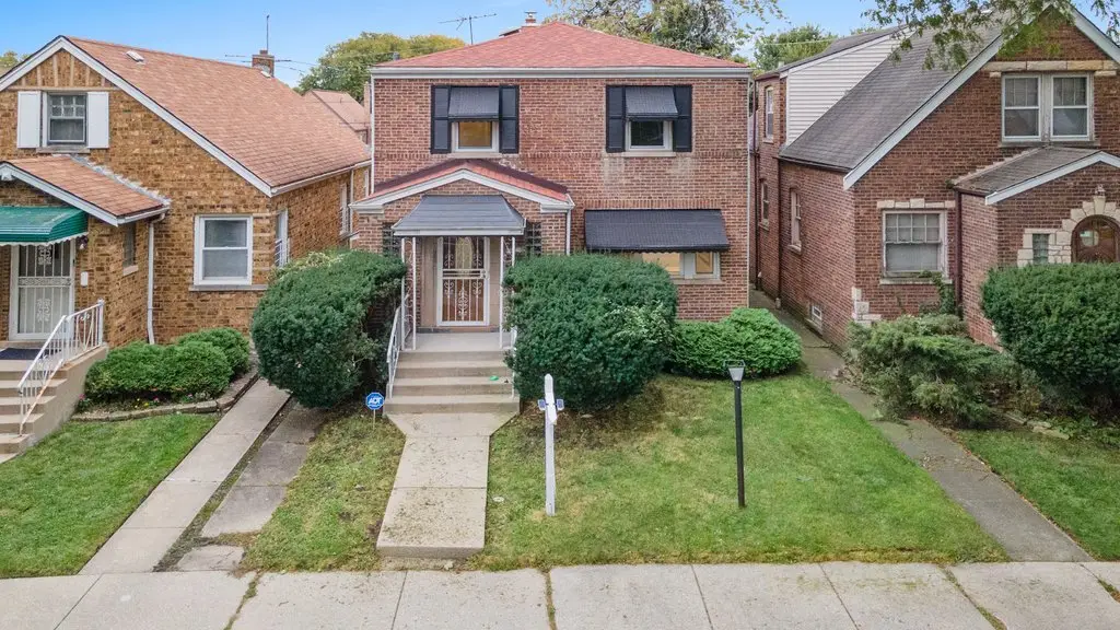 10231 S Rhodes Avenue, Chicago, IL 60628 - #1