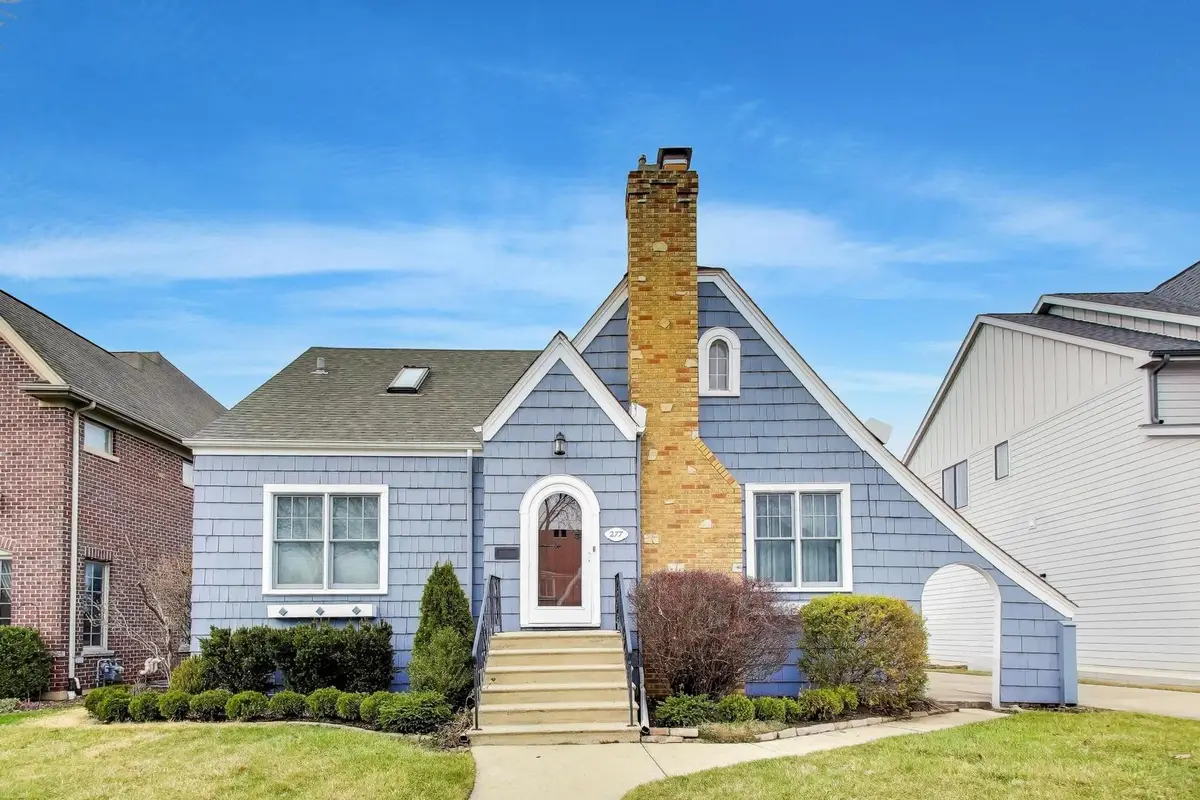 277 E Oneida Avenue, Elmhurst, IL 60126 - #1