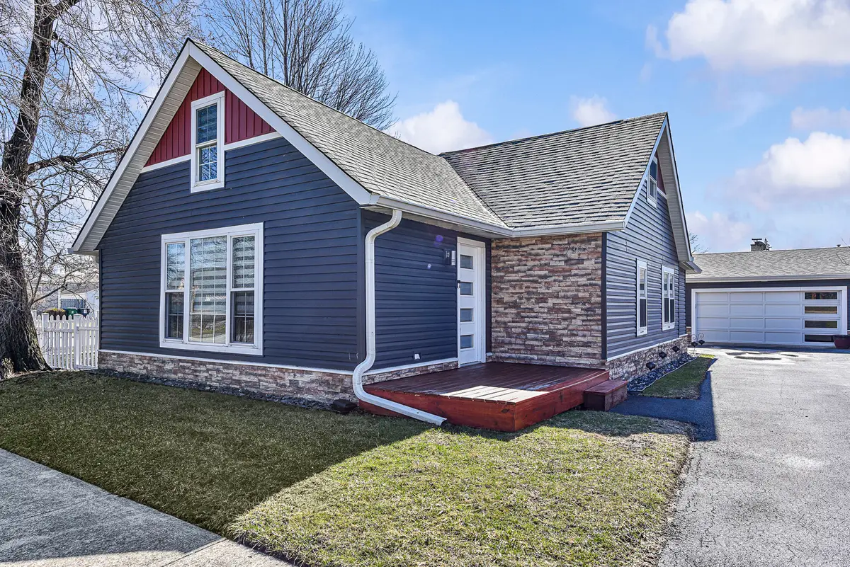 7303 W 75th Street, Bridgeview, IL 60455 - #1