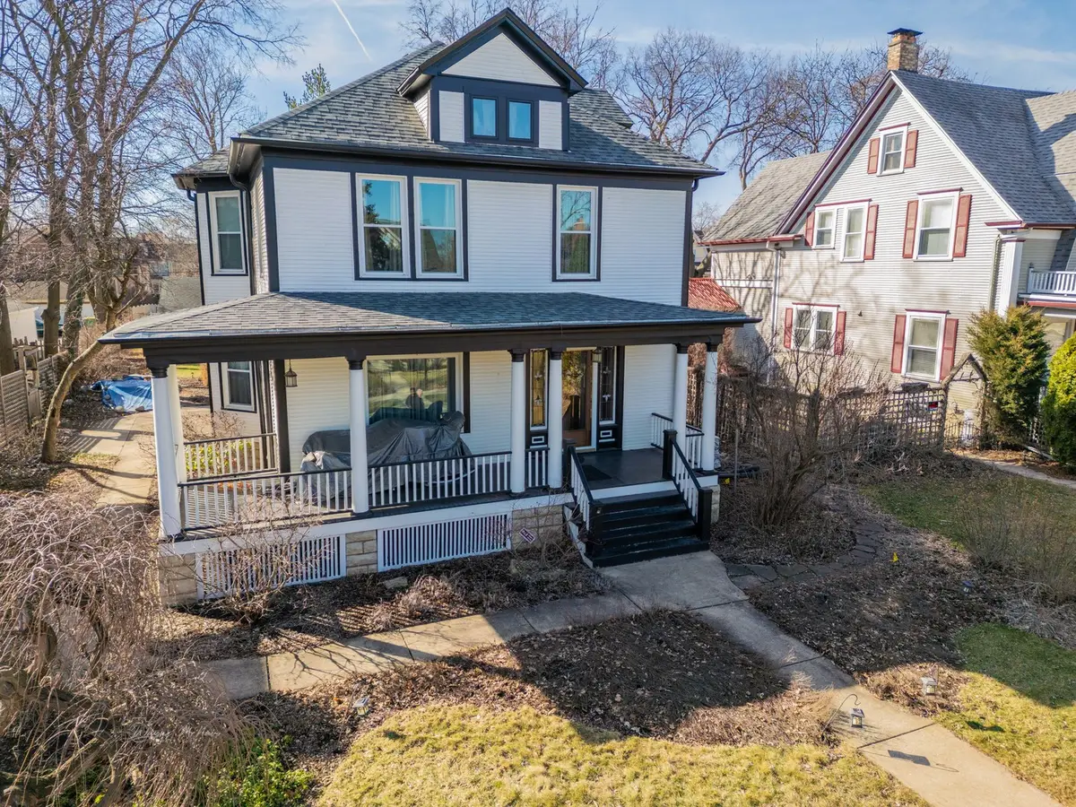 660 Glenwood Avenue, Joliet, IL 60435 - #1