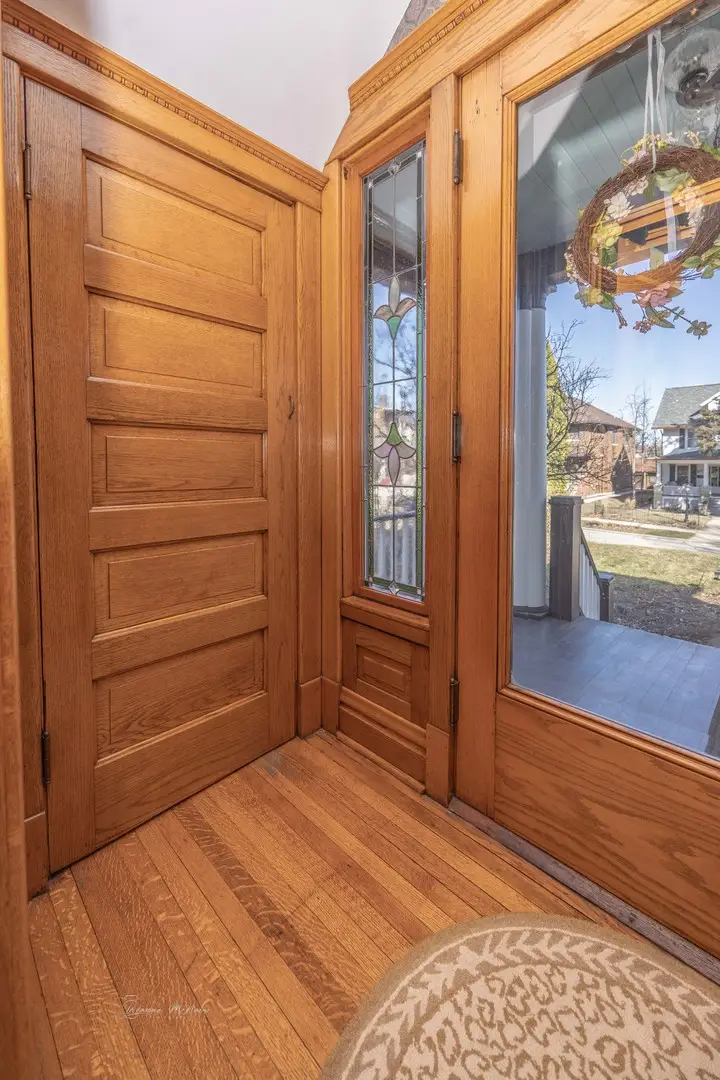 660 Glenwood Avenue, Joliet, IL 60435 - #3