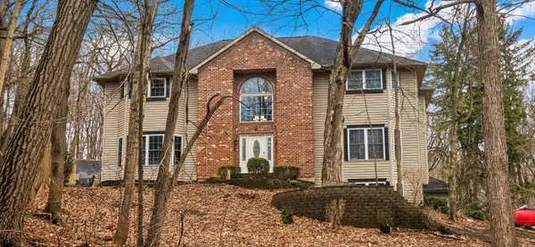 9 Echowood Drive, Algonquin, IL 60102