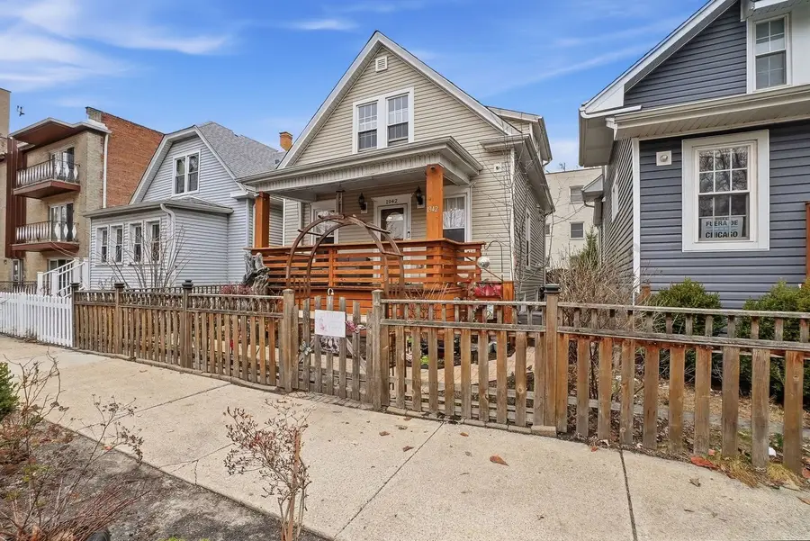 1942 W Fargo Avenue, Chicago, IL 60645 - #2