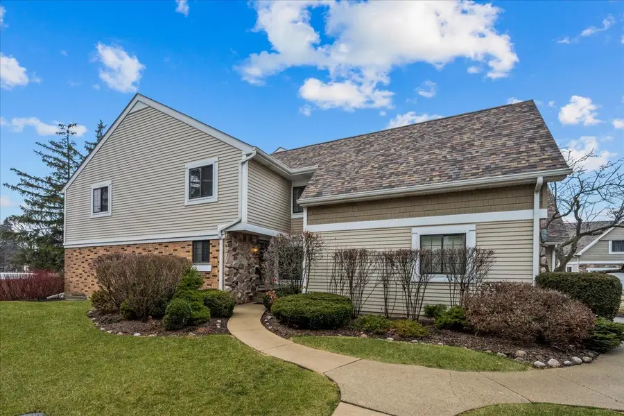 2533 Windsor Lane, Northbrook, IL 60062 - #2