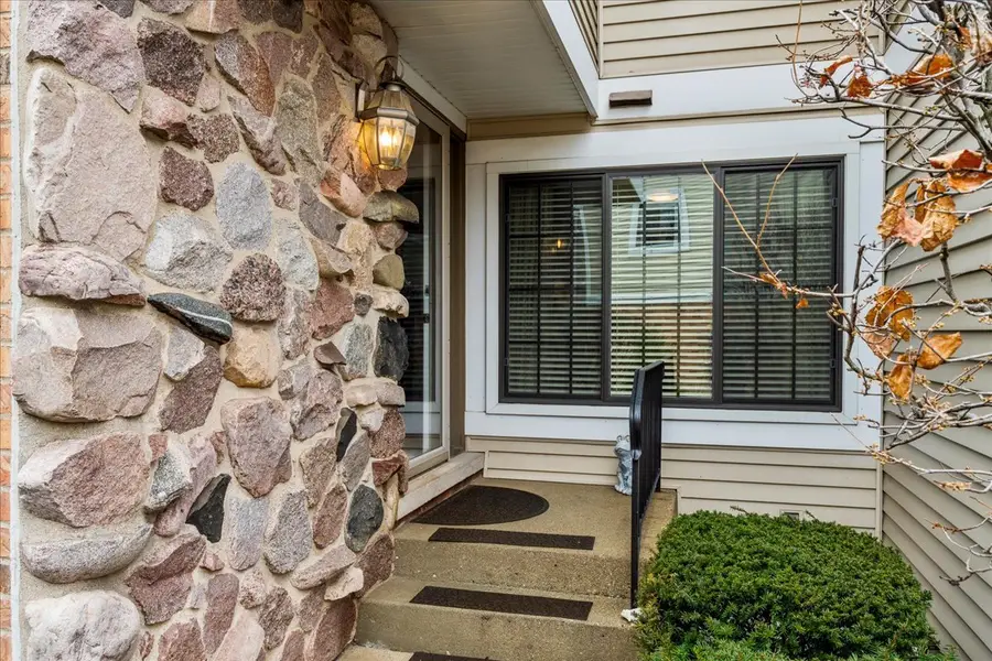 2533 Windsor Lane, Northbrook, IL 60062 - #3