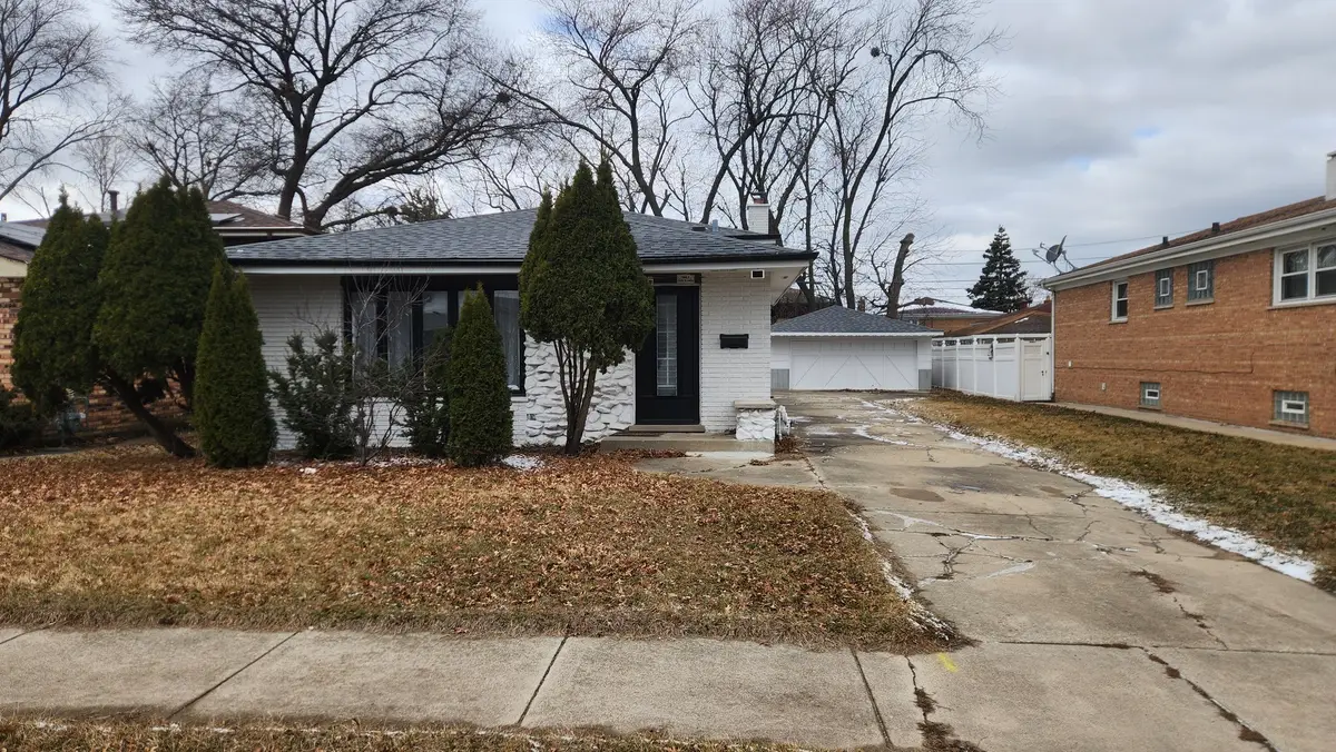 638 Calhoun Avenue, Calumet City, IL 60409 - #1