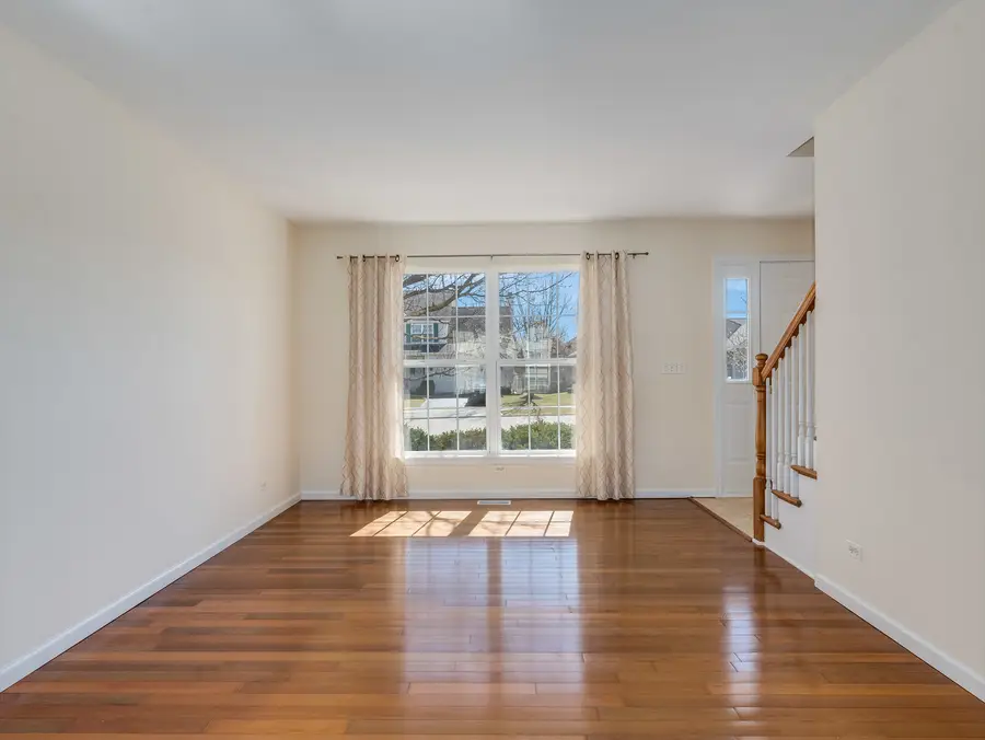 1800 Diamond Creek Lane, Aurora, IL 60503 - #2