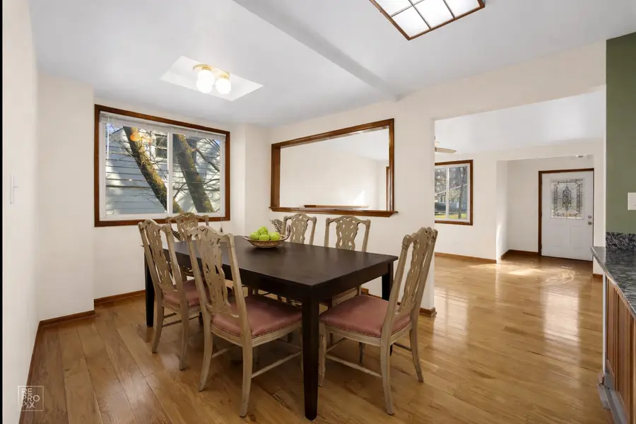 105 E Red Oak Avenue, Bensenville, IL 60106 - #3