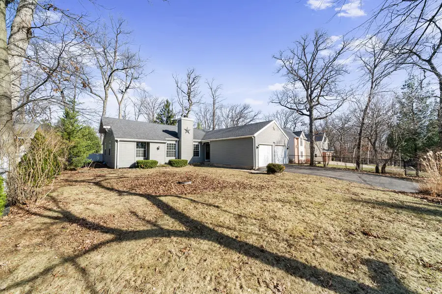 586 Holiday Drive, Lake Holiday, IL 60552 - #2