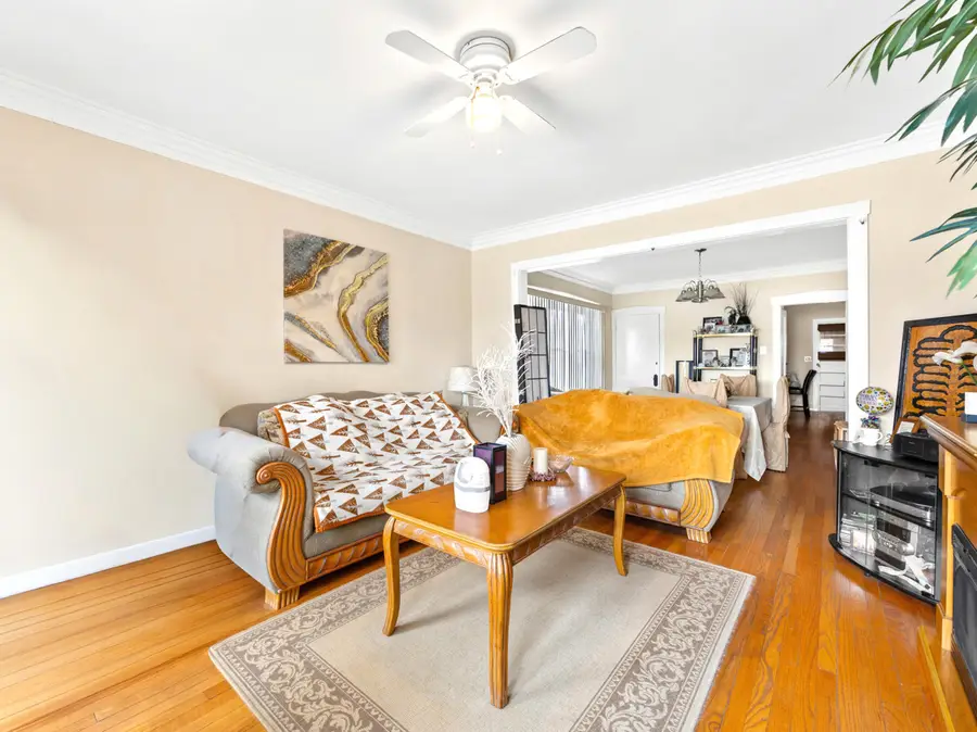 2610 Glos Avenue, Bellwood, IL 60104 - #2