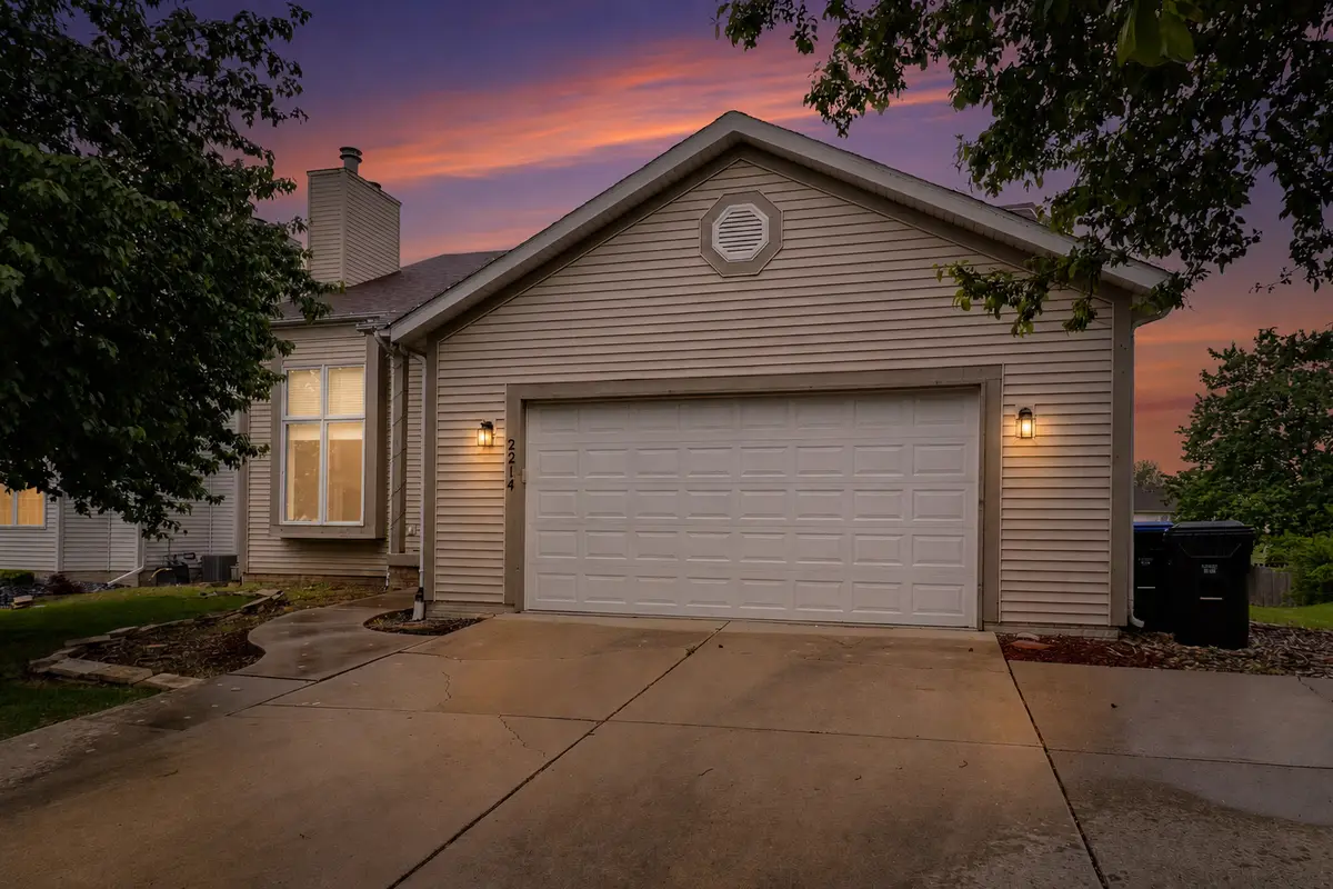 2214 Case Drive, Bloomington, IL 61701 - #1