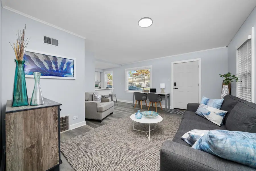 1714 N 73rd Court, Elmwood Park, IL 60707 - #3