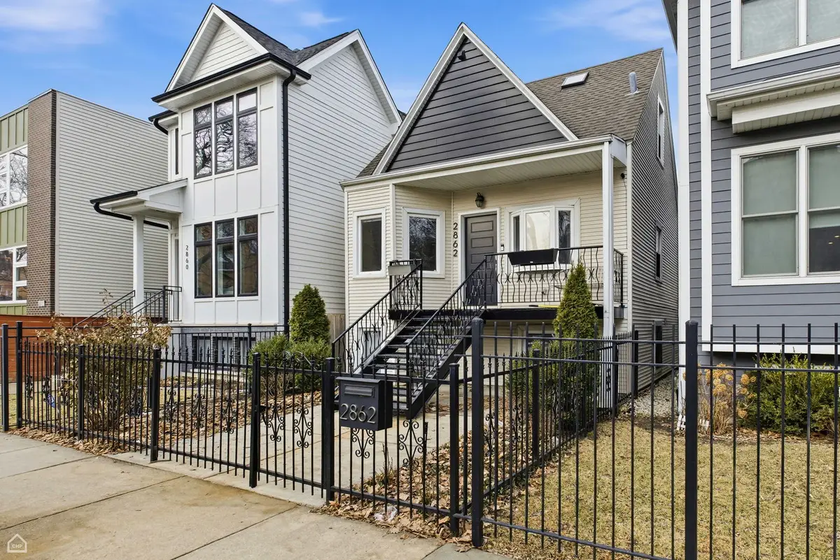 2862 N Woodard Street, Chicago, IL 60618 - #1