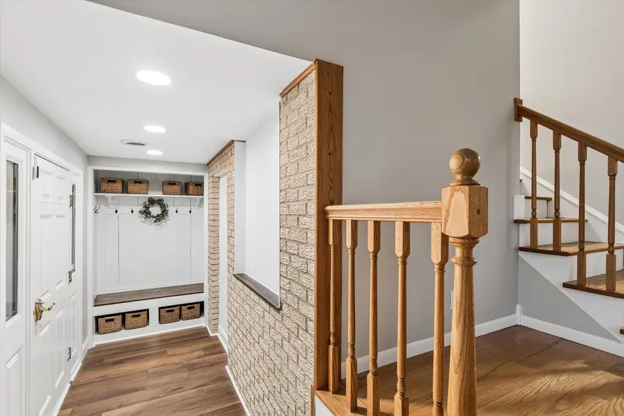 195 E Oak Glen Drive, Bartlett, IL 60103 - #2