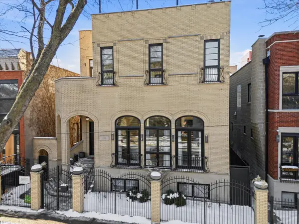 1936 N Wilmot Avenue, Chicago, IL 60647