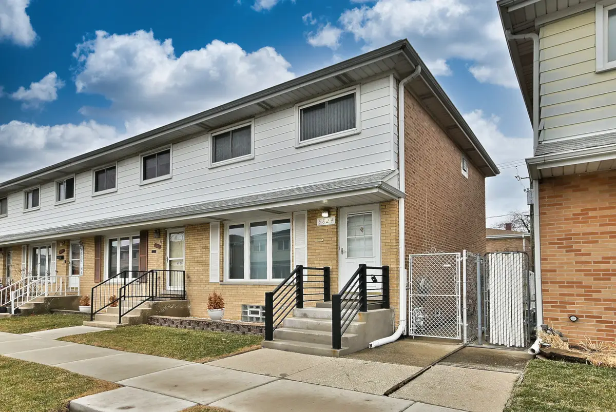 9824 Garden Court, Schiller Park, IL 60176 - #1