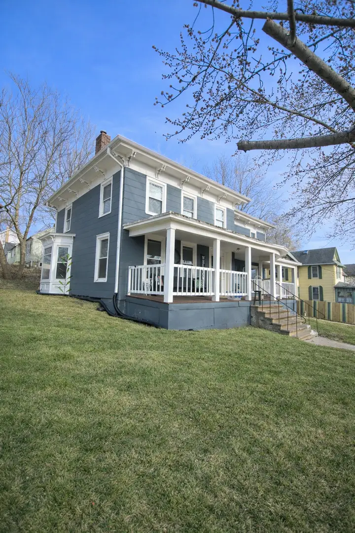 402 S Ottawa Avenue, Dixon, IL 61021 - #3