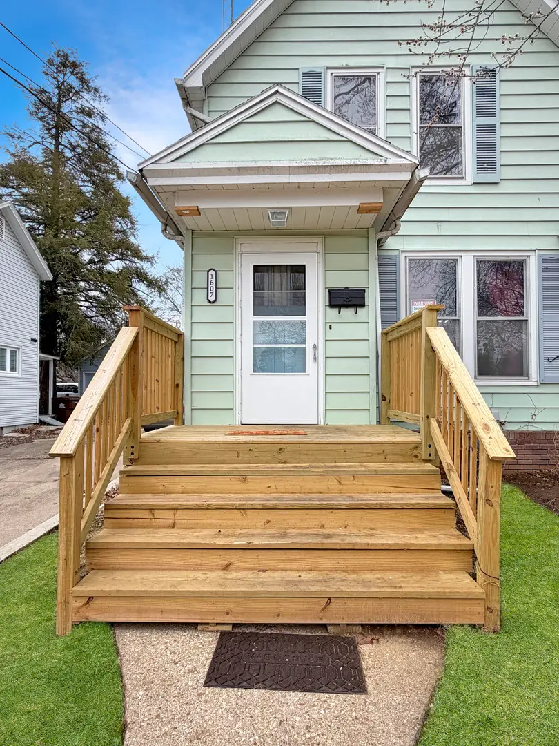 1607 S Highland Avenue, Freeport, IL 61032 - #2