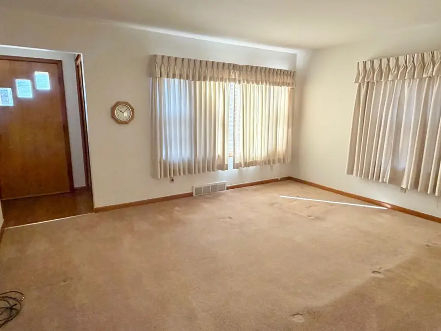 719 12th Street, Peru, IL 61354 - #2