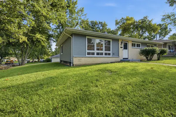 1401 Searle Drive, Normal, IL 61761